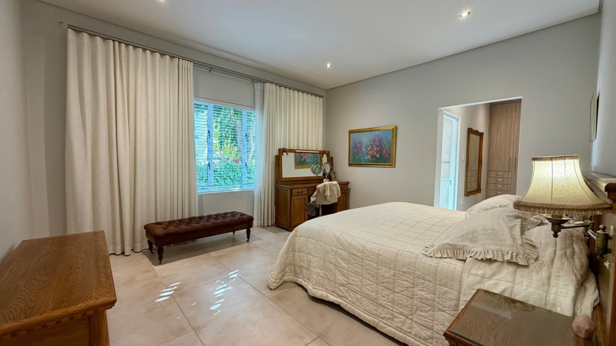 5 Bedroom Property for Sale in Dennegeur Western Cape